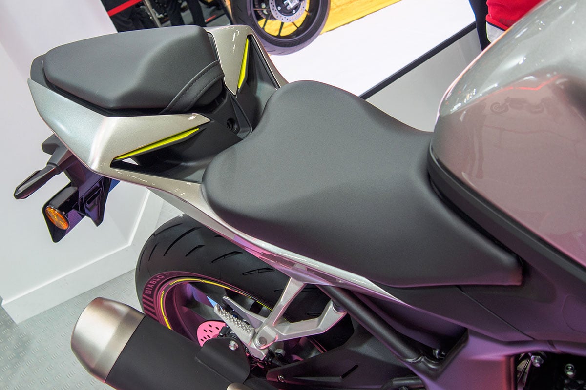 ホンダ「CBR400Rフォア Eクラッチ コンセプト」