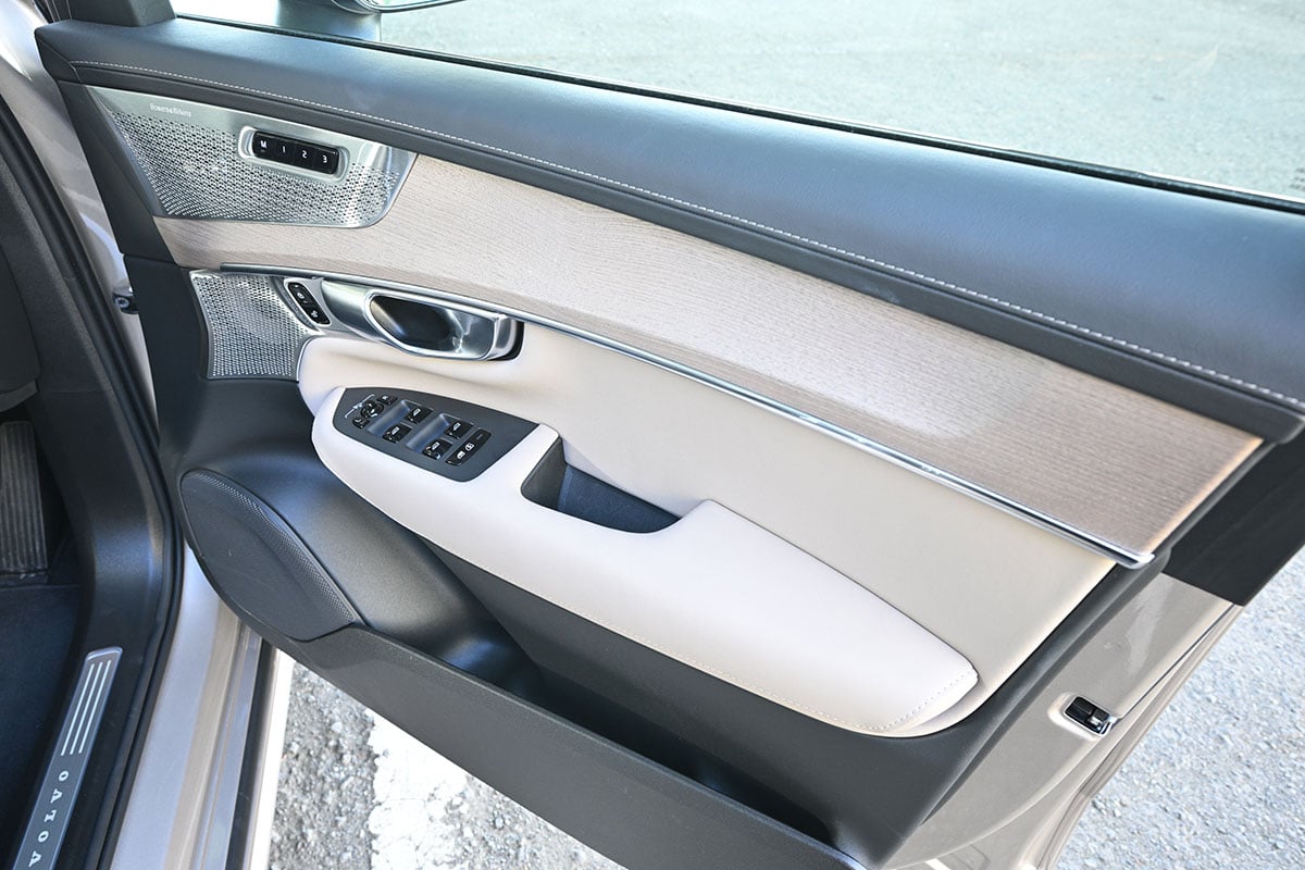 ボルボ「XC90 ウルトラ T8 AWD プラグインハイブリッド」