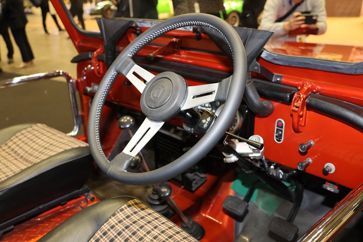 三菱「パジェロI」