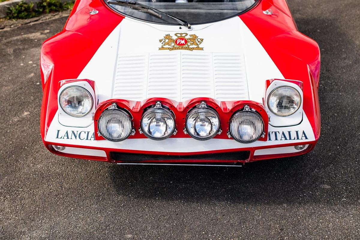 オークションに出品予定の1975年式ランチア「ストラトスHFストラダーレ グループ4仕様」(c)2026 BROAD ARROW Auctions