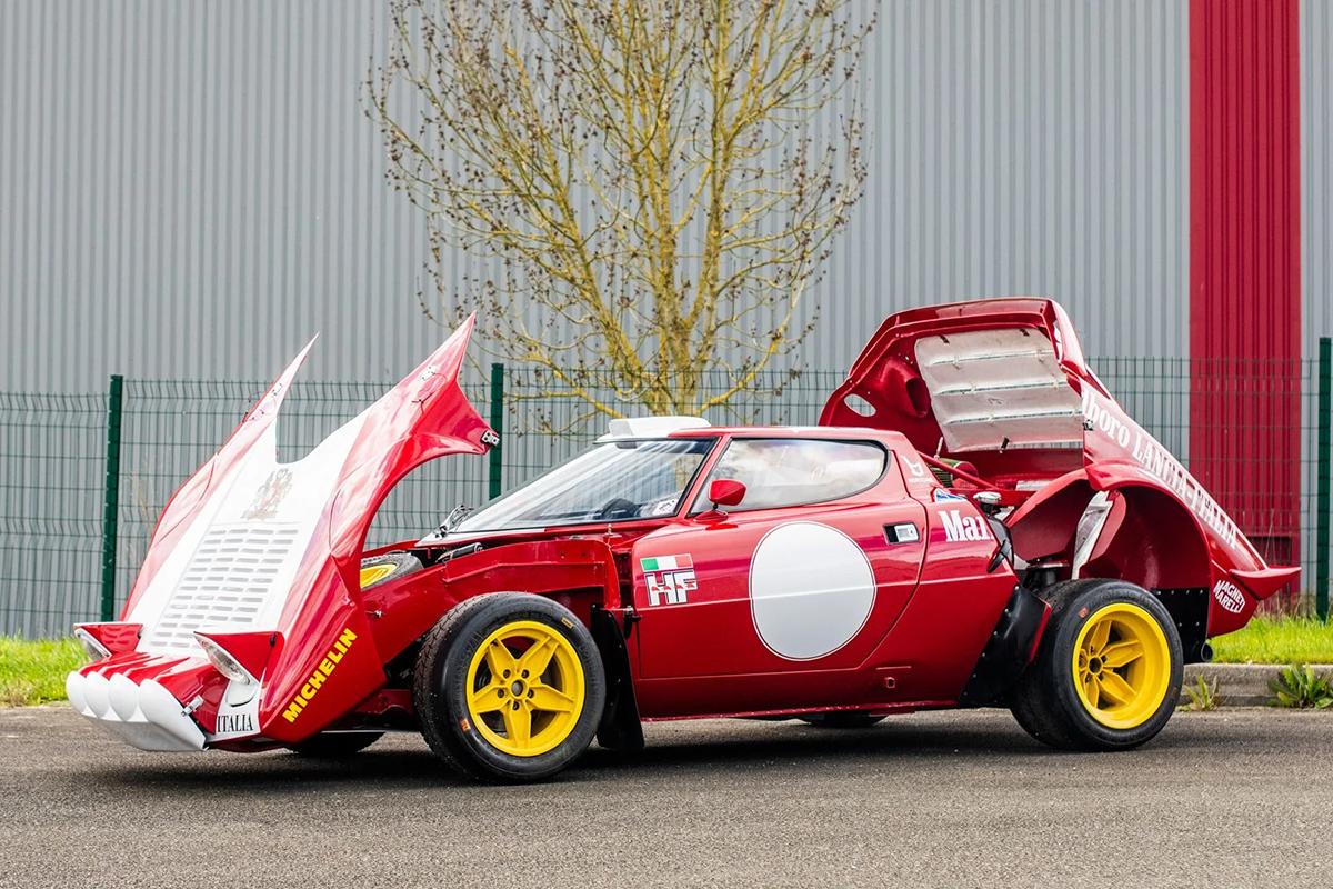 オークションに出品予定の1975年式ランチア「ストラトスHFストラダーレ グループ4仕様」(c)2026 BROAD ARROW Auctions