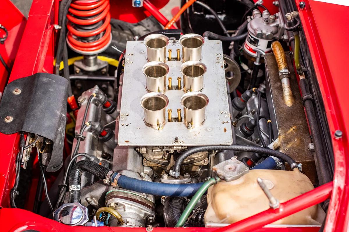 オークションに出品予定の1975年式ランチア「ストラトスHFストラダーレ グループ4仕様」(c)2026 BROAD ARROW Auctions