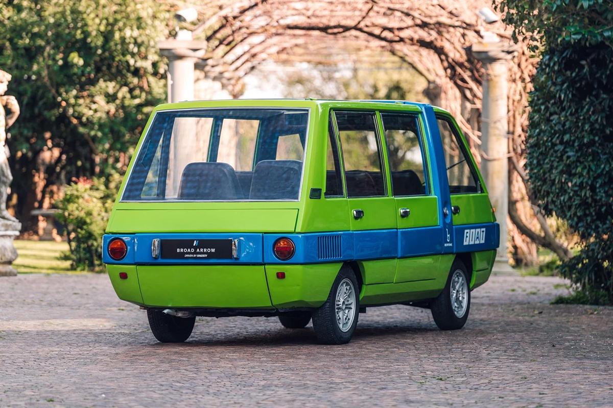 オークションに出品予定の1977年式フィアット「850Tビジターバス」(c)2026 BROAD ARROW AUCTIONS