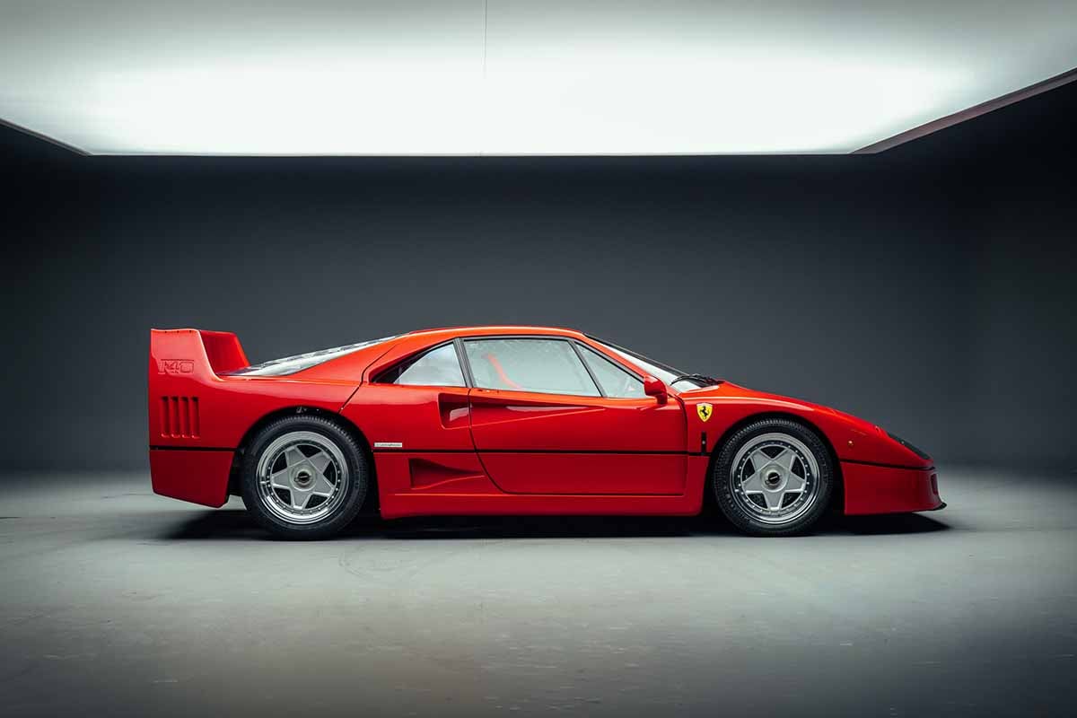 オークションに出品され、高額で落札された1989年式フェラーリ「F40」Federico Cecchio(c)2026 Courtesy of RM Sotheby's