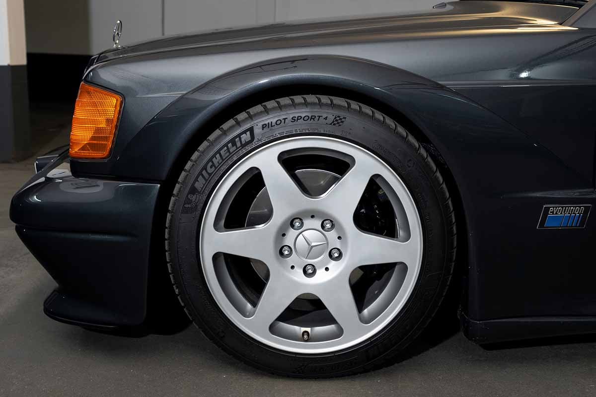 オークションに出品予定の1990年式メルセデス・ベンツ「190E 2.5−16エボリューションII」Lukas Magerl(c)2026 Courtesy of RM Sotheby's