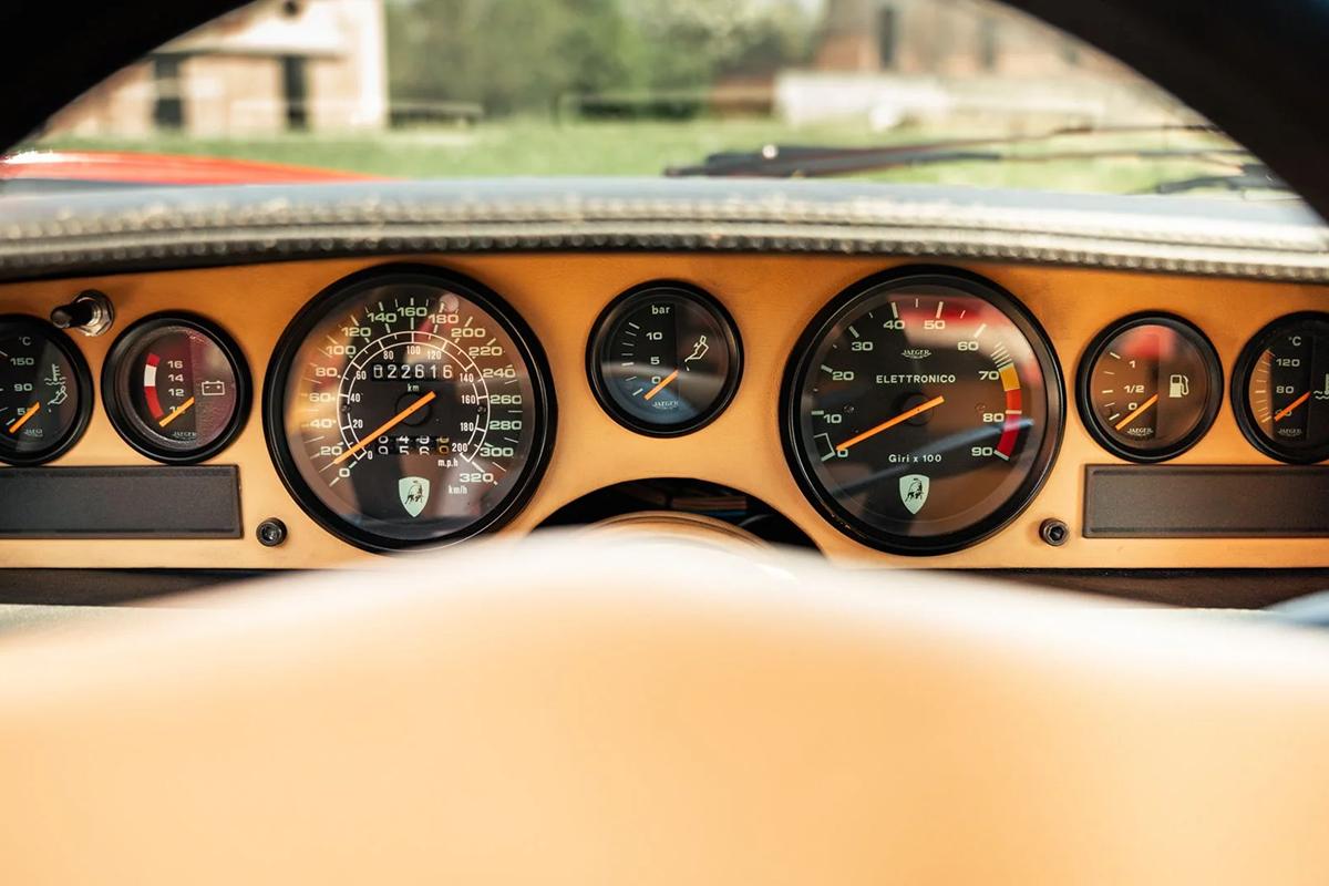 オークションに出品予定の1990年式ランボルギーニ「カウンタック 25周年記念モデル」(c)2026 Courtesy of RM Sotheby's