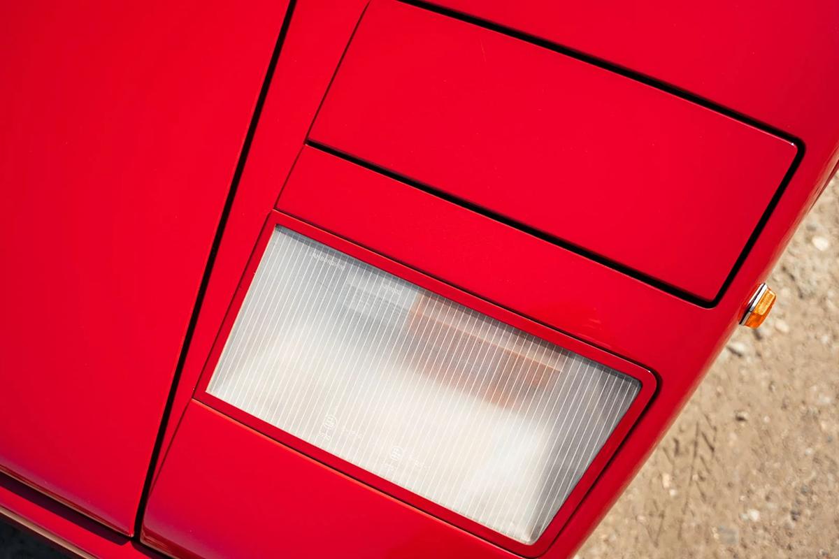 オークションに出品予定の1990年式ランボルギーニ「カウンタック 25周年記念モデル」(c)2026 Courtesy of RM Sotheby's