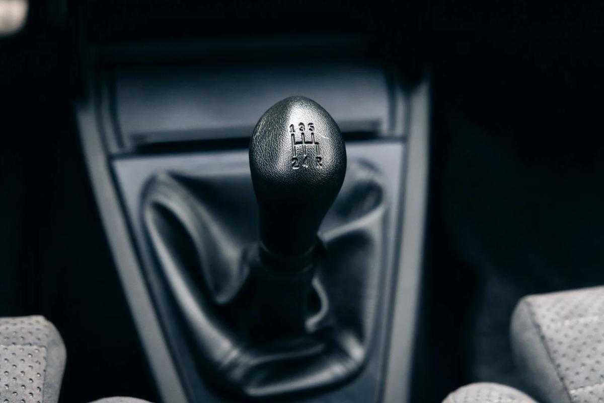 オークションに出品される予定の1991年式ランチア「デルタHFインテグレーレ・エボルツォーネI」(c)2026 BROAD ARROW Auctions