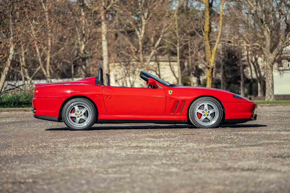 オークションに出品予定の2001年式フェラーリ「550バルケッタ」Federico Cecchio(c)2026 Courtesy of RM Sotheby's