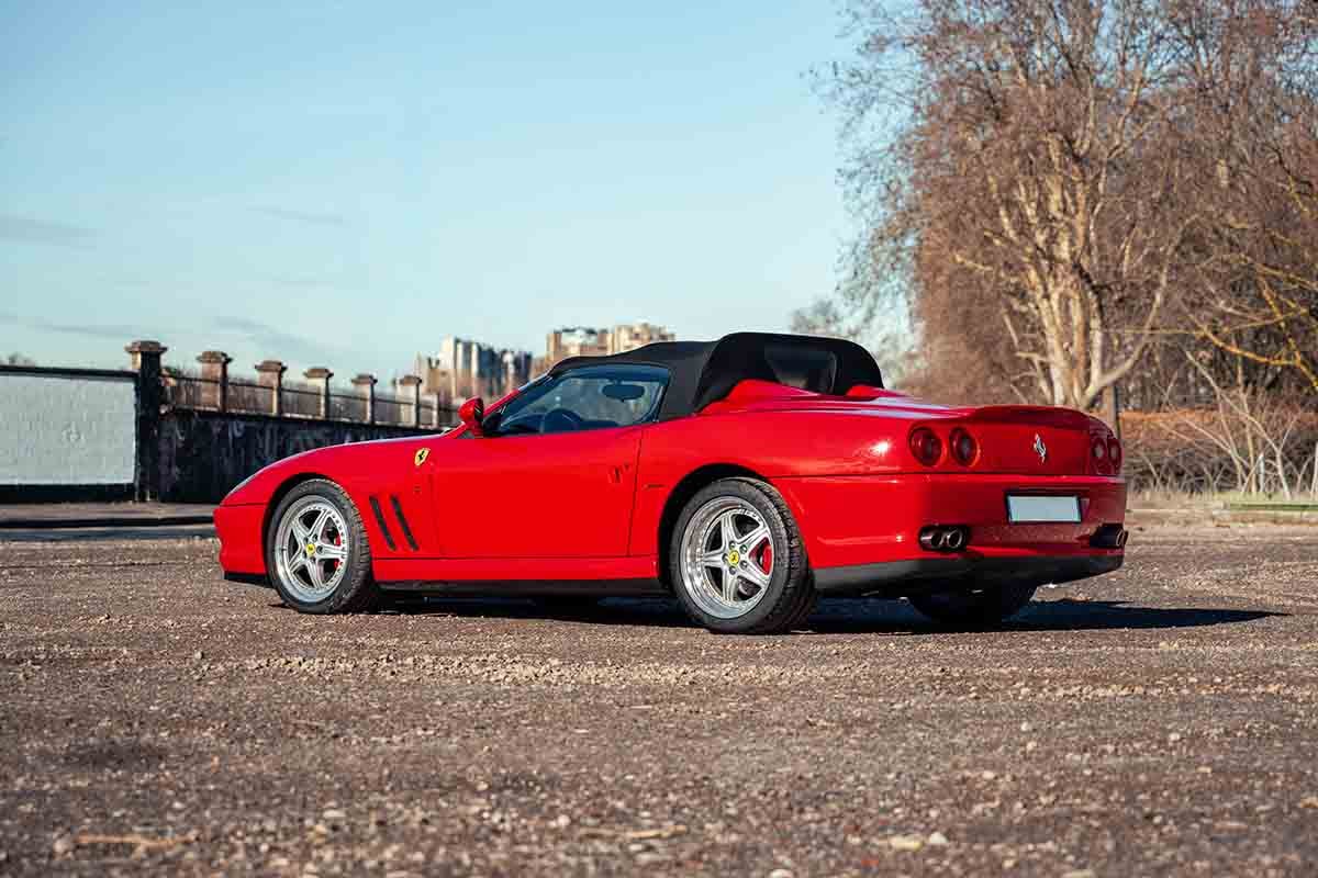 オークションに出品予定の2001年式フェラーリ「550バルケッタ」Federico Cecchio(c)2026 Courtesy of RM Sotheby's
