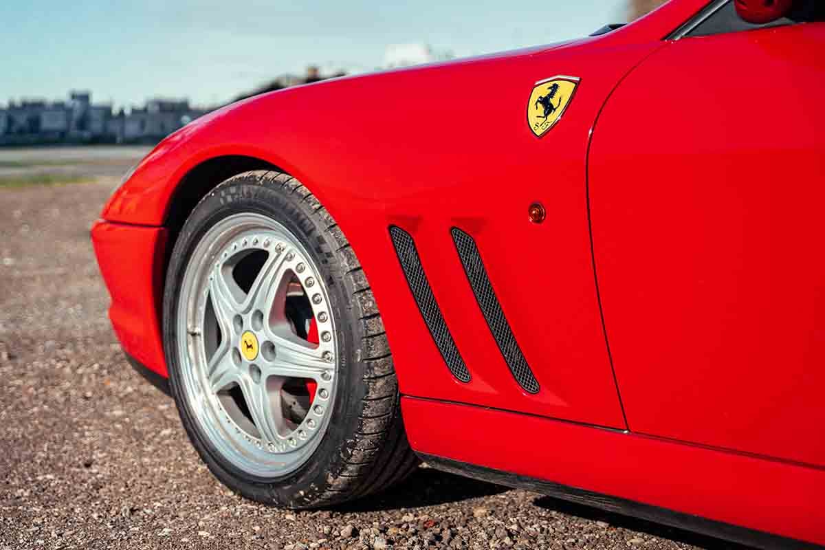 オークションに出品予定の2001年式フェラーリ「550バルケッタ」Federico Cecchio(c)2026 Courtesy of RM Sotheby's