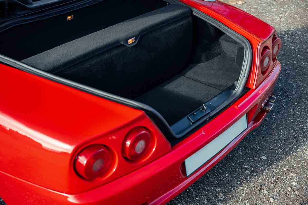 オークションに出品予定の2001年式フェラーリ「550バルケッタ」Federico Cecchio(c)2026 Courtesy of RM Sotheby's