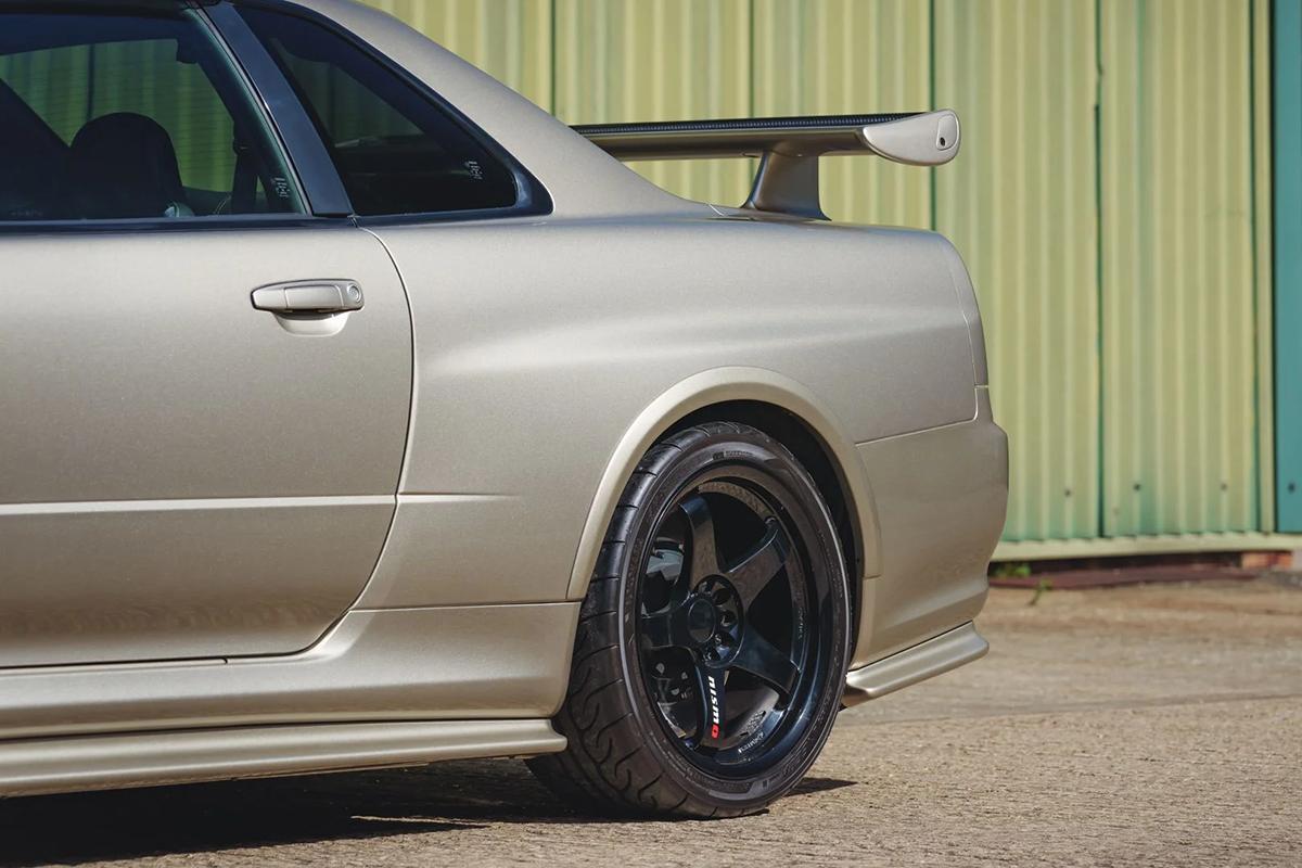 オークションに出品予定の2001年式日産「スカイラインGT-R Mスペック」(c)2026 BROAD ARROW Auctions