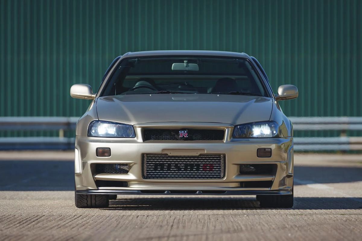オークションに出品予定の2001年式日産「スカイラインGT-R Mスペック」(c)2026 BROAD ARROW Auctions