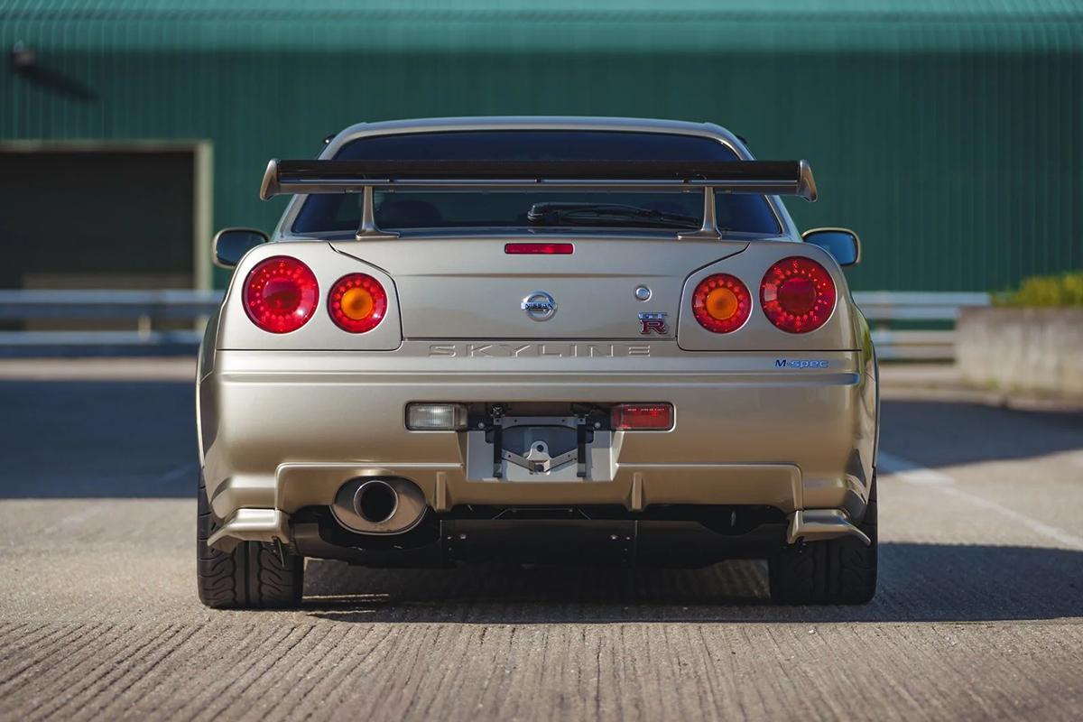 オークションに出品予定の2001年式日産「スカイラインGT-R Mスペック」(c)2026 BROAD ARROW Auctions