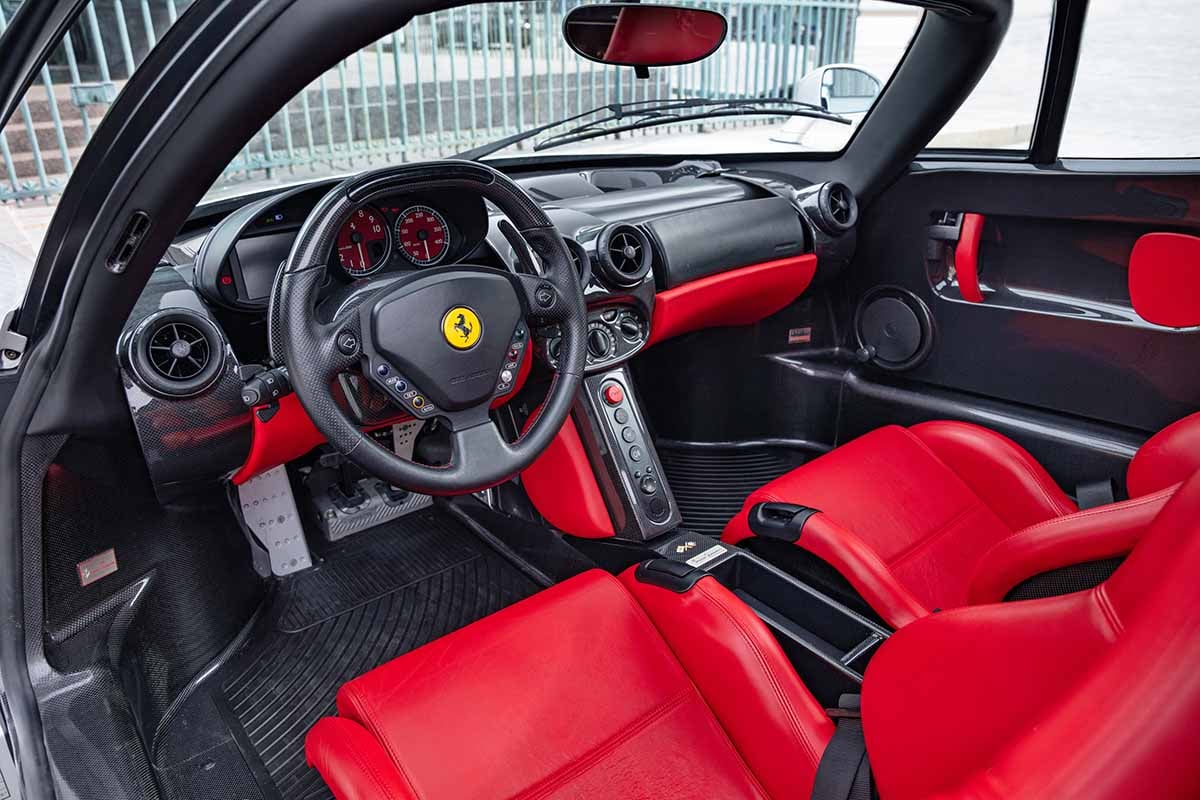 オークションに出品され、高値落札された2004年式フェラーリ「エンツォ」Kevin Van Campenhout(c)2026 Courtesy of RM Sotheby's
