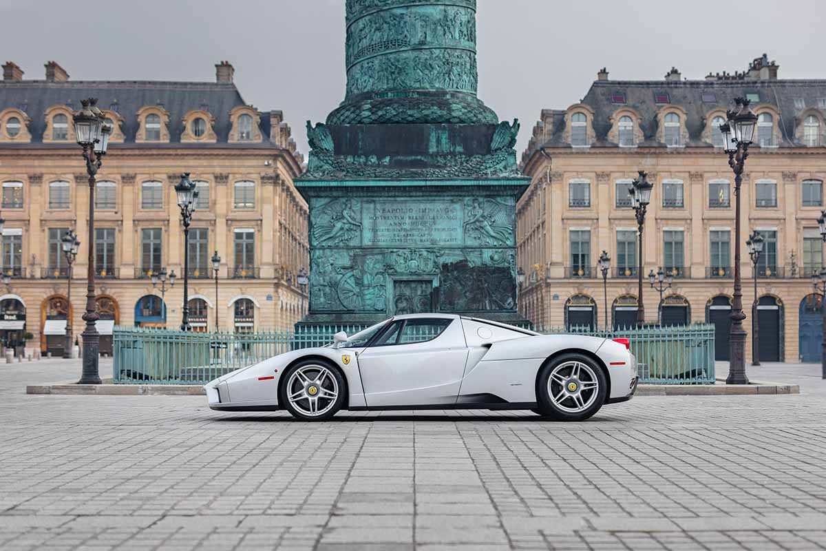 オークションに出品され、高値落札された2004年式フェラーリ「エンツォ」Kevin Van Campenhout(c)2026 Courtesy of RM Sotheby's