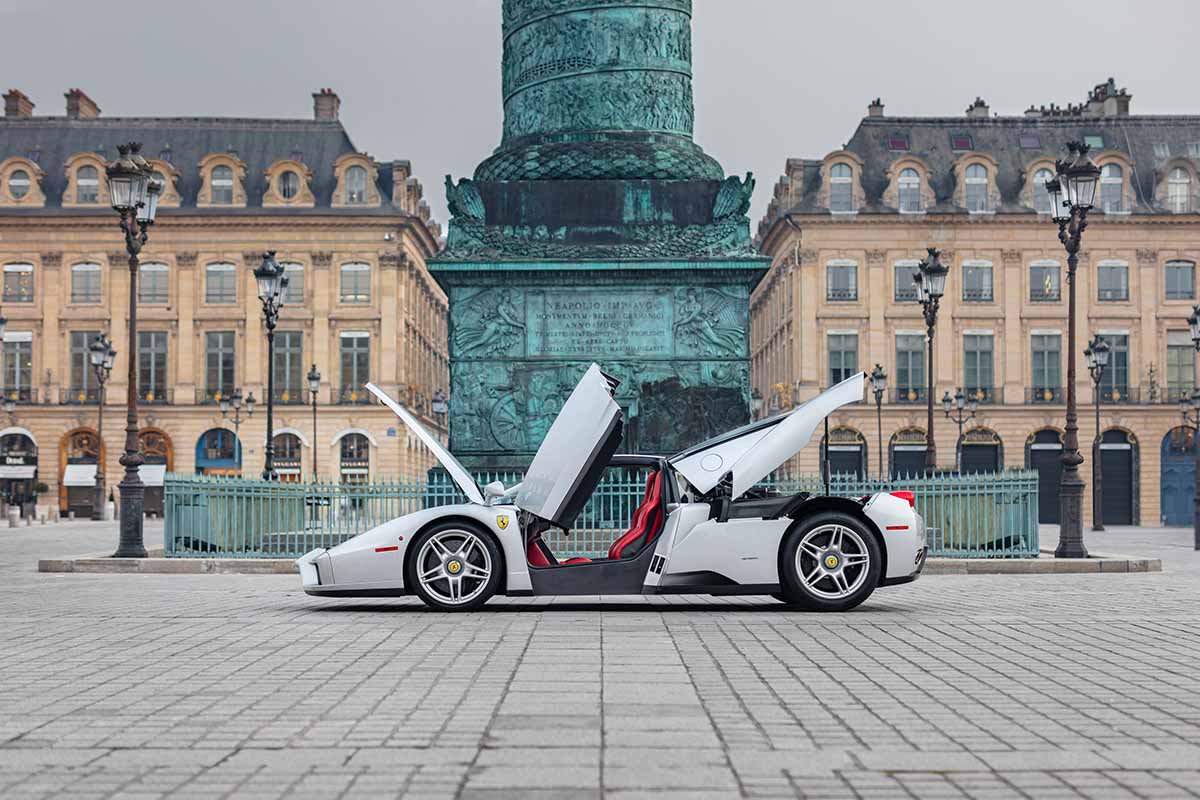 オークションに出品され、高値落札された2004年式フェラーリ「エンツォ」Kevin Van Campenhout(c)2026 Courtesy of RM Sotheby's