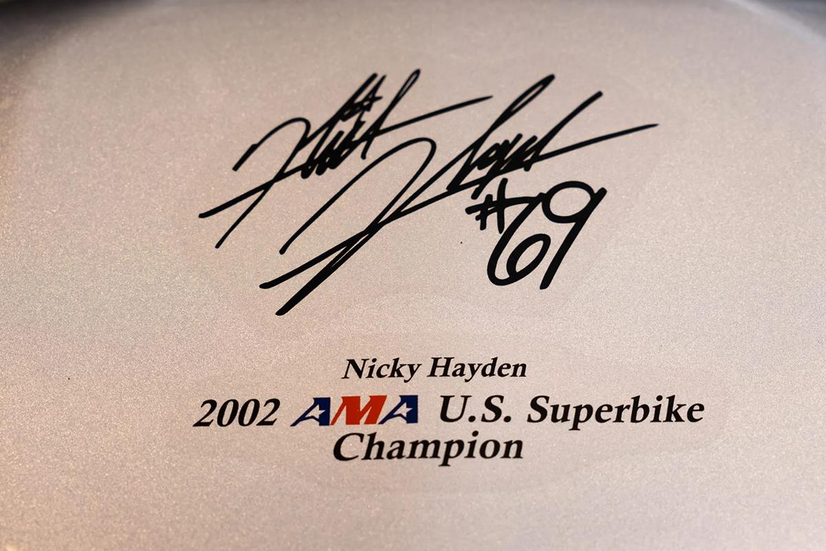 米国オークションに出品され落札された2004年式ホンダ「RVT1000R ニッキー・ヘイデン・エディション」