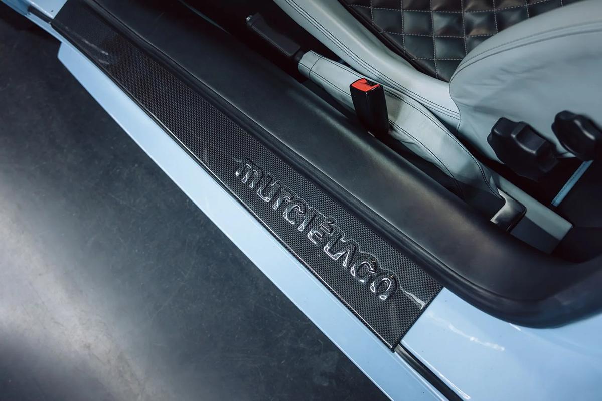 オークションに出品予定の2009年式ランボルギーニ「ムルシエラゴLP640−4」(c)2026 BROAD ARROW Auctions