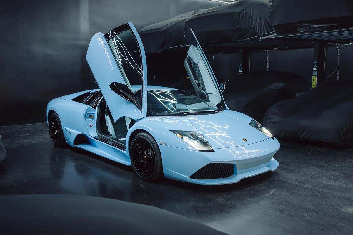 オークションに出品予定の2009年式ランボルギーニ「ムルシエラゴLP640−4」(c)2026 BROAD ARROW Auctions