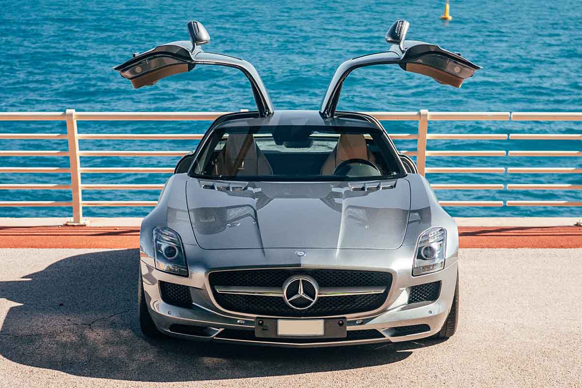 オークションに出品予定の2010年式メルセデス・ベンツ「SLS AMG」Loic Kernen(c)2026 Courtesy of RM Sotheby's