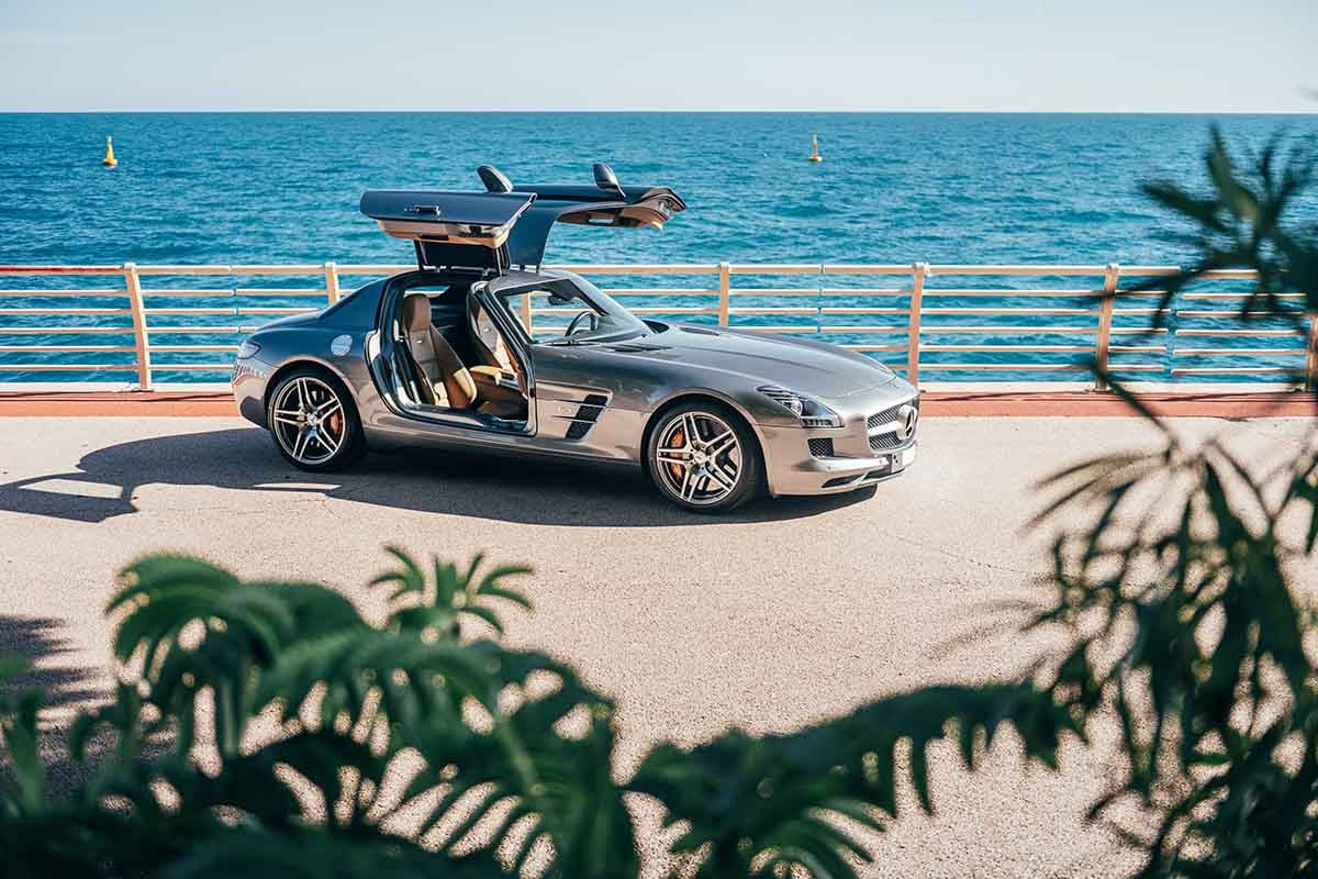 オークションに出品予定の2010年式メルセデス・ベンツ「SLS AMG」Loic Kernen(c)2026 Courtesy of RM Sotheby's