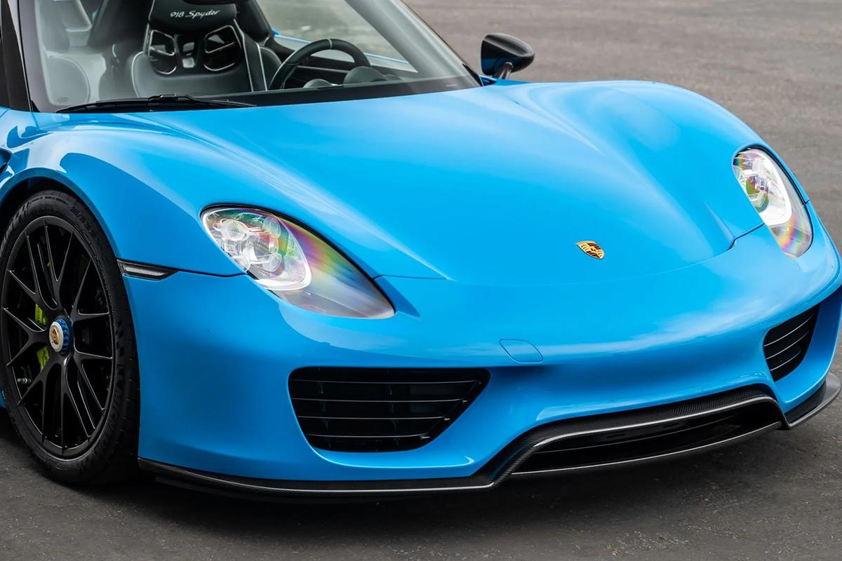 オークションに出品予定の2015年式ポルシェ「918スパイダー」(c)2026 BROAD ARROW Auctions