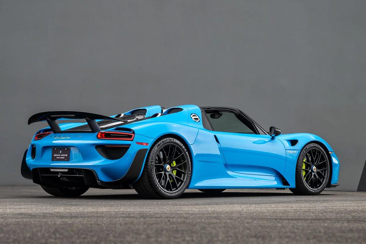 オークションに出品予定の2015年式ポルシェ「918スパイダー」(c)2026 BROAD ARROW Auctions