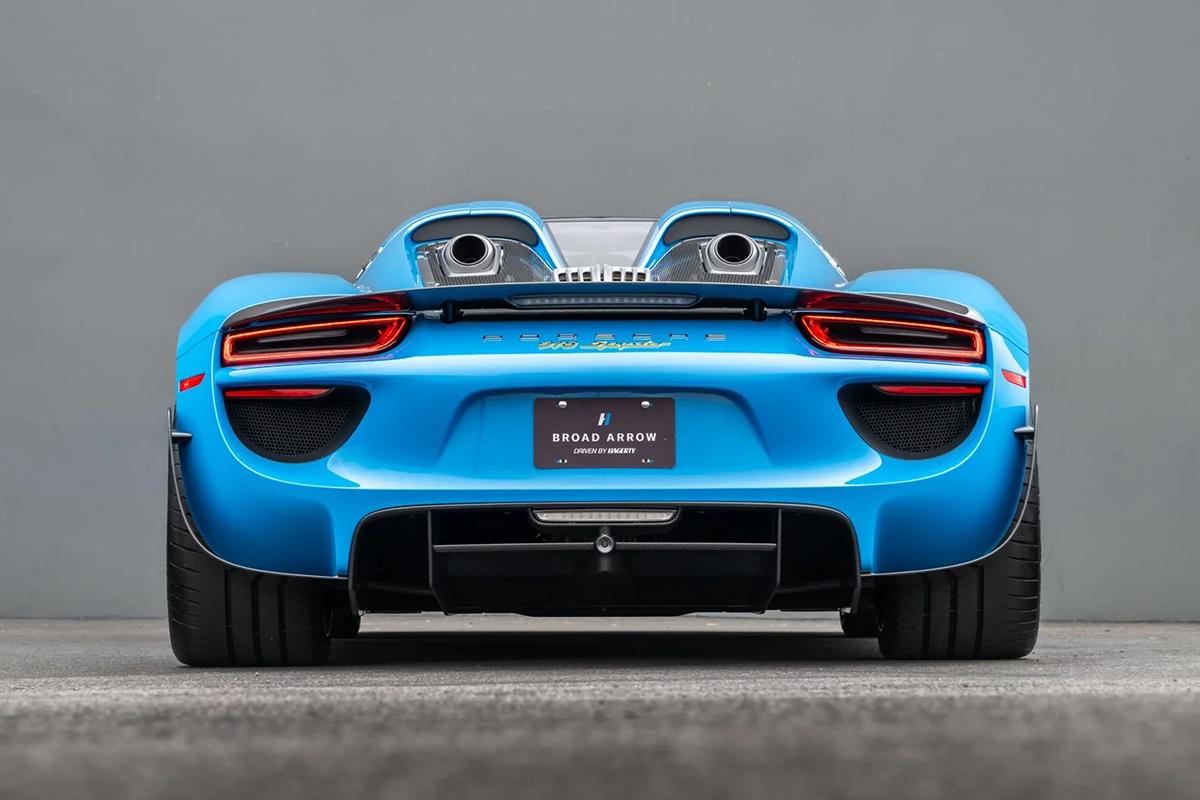 オークションに出品予定の2015年式ポルシェ「918スパイダー」(c)2026 BROAD ARROW Auctions