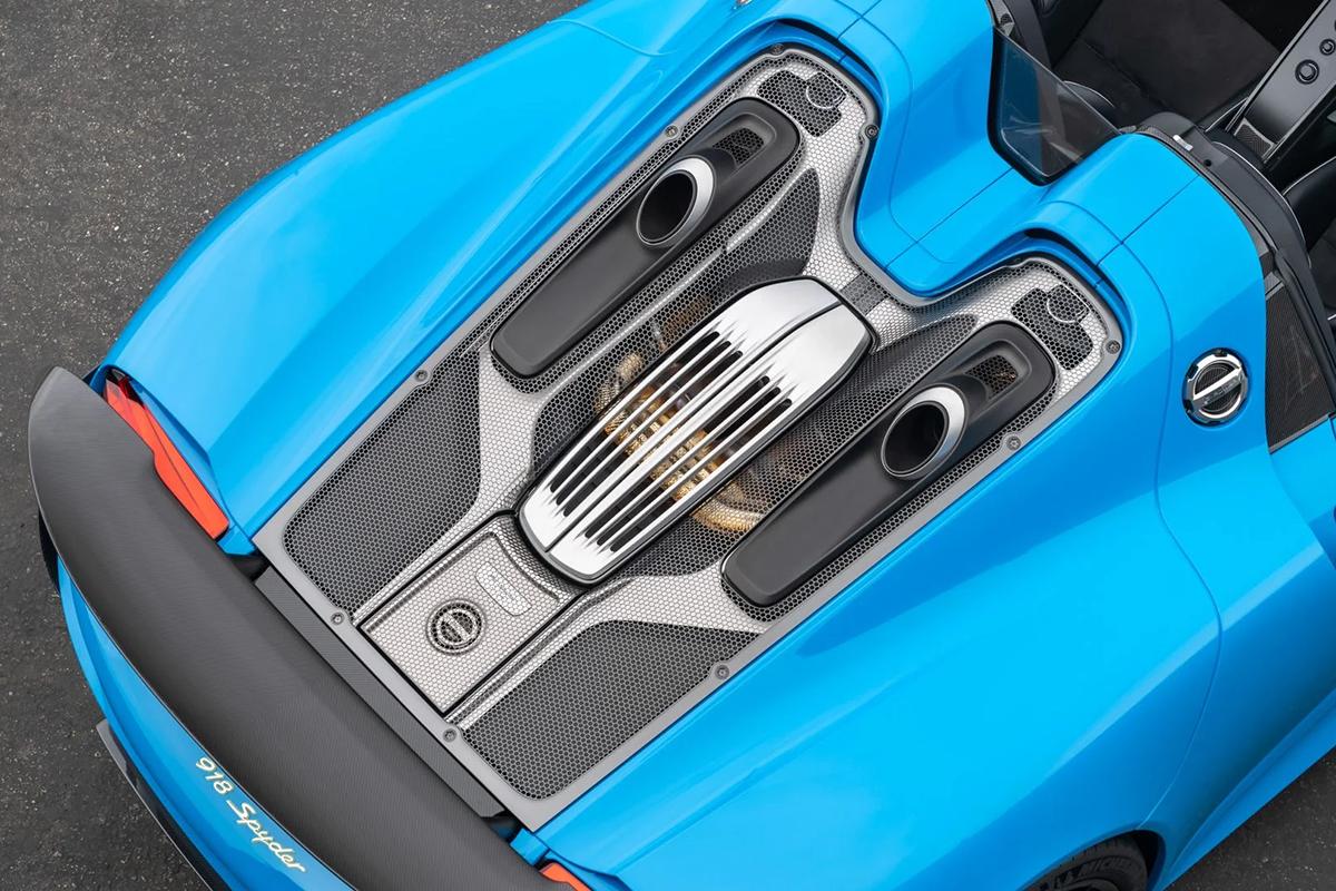 オークションに出品予定の2015年式ポルシェ「918スパイダー」(c)2026 BROAD ARROW Auctions