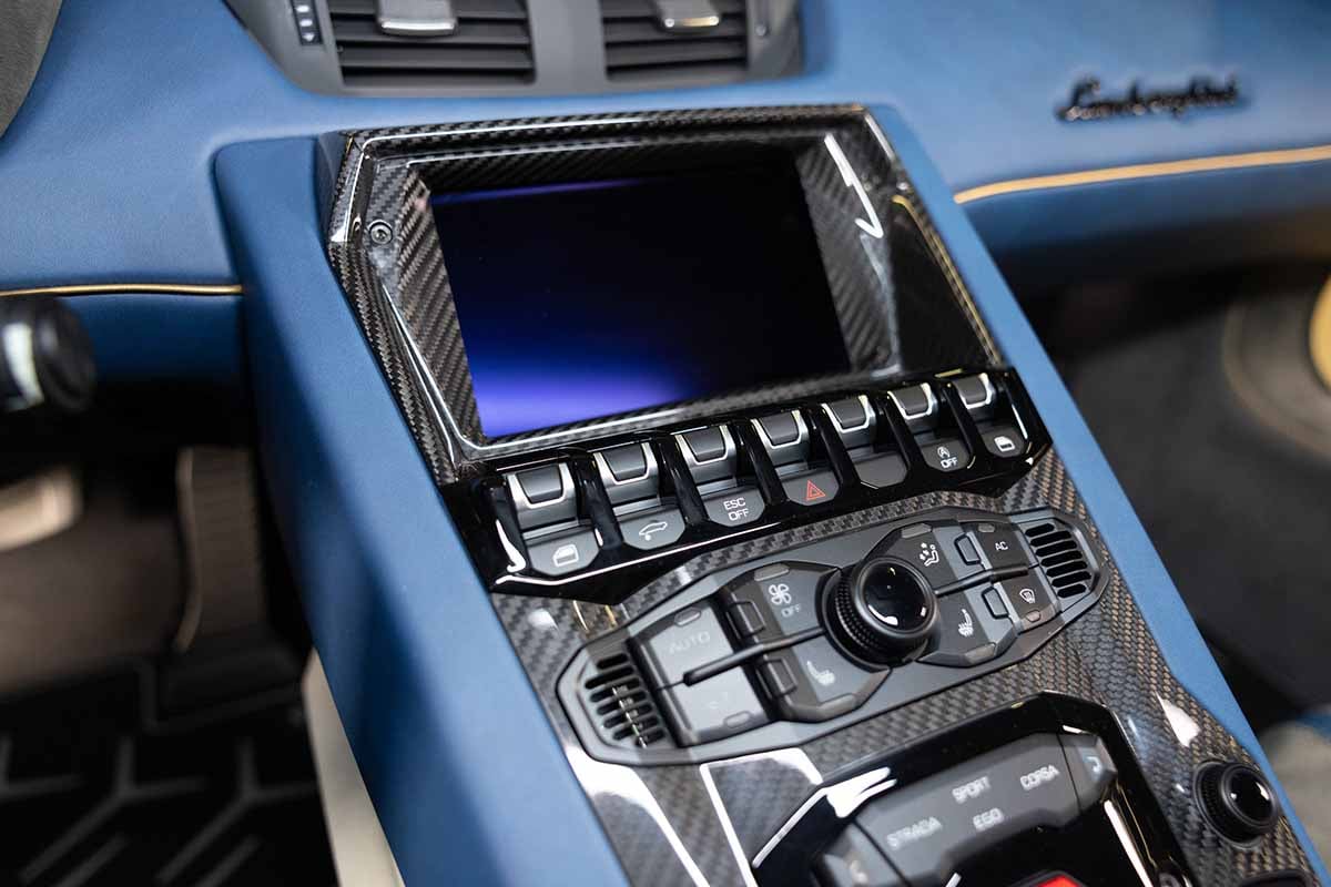 オークションに出品予定の2020年式ランボルギーニ「アヴェンタドールSVJ」Tom Gidden(c)2026 Courtesy of RM Sotheby's