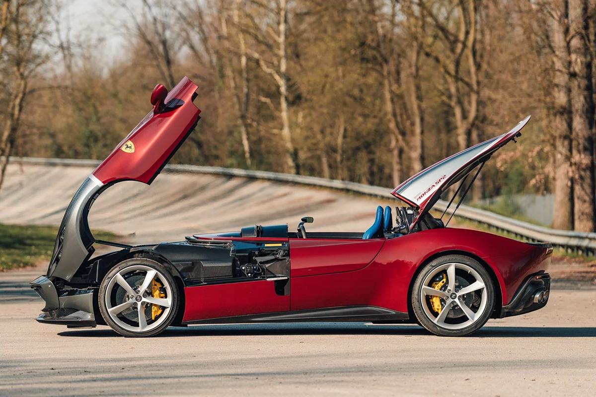 オークションに出品予定の2020年式フェラーリ「モンツァSP2」(c)2026 BROAD ARROW AUCTIONS