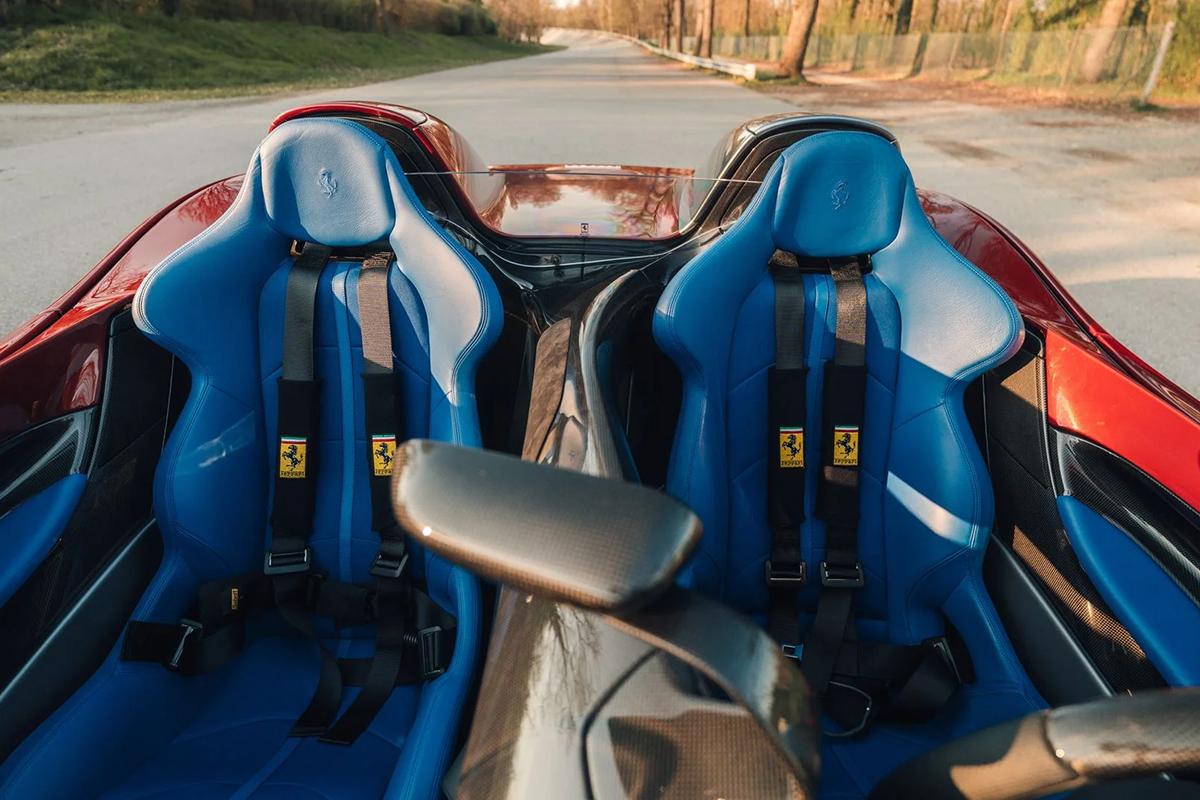 オークションに出品予定の2020年式フェラーリ「モンツァSP2」(c)2026 BROAD ARROW AUCTIONS
