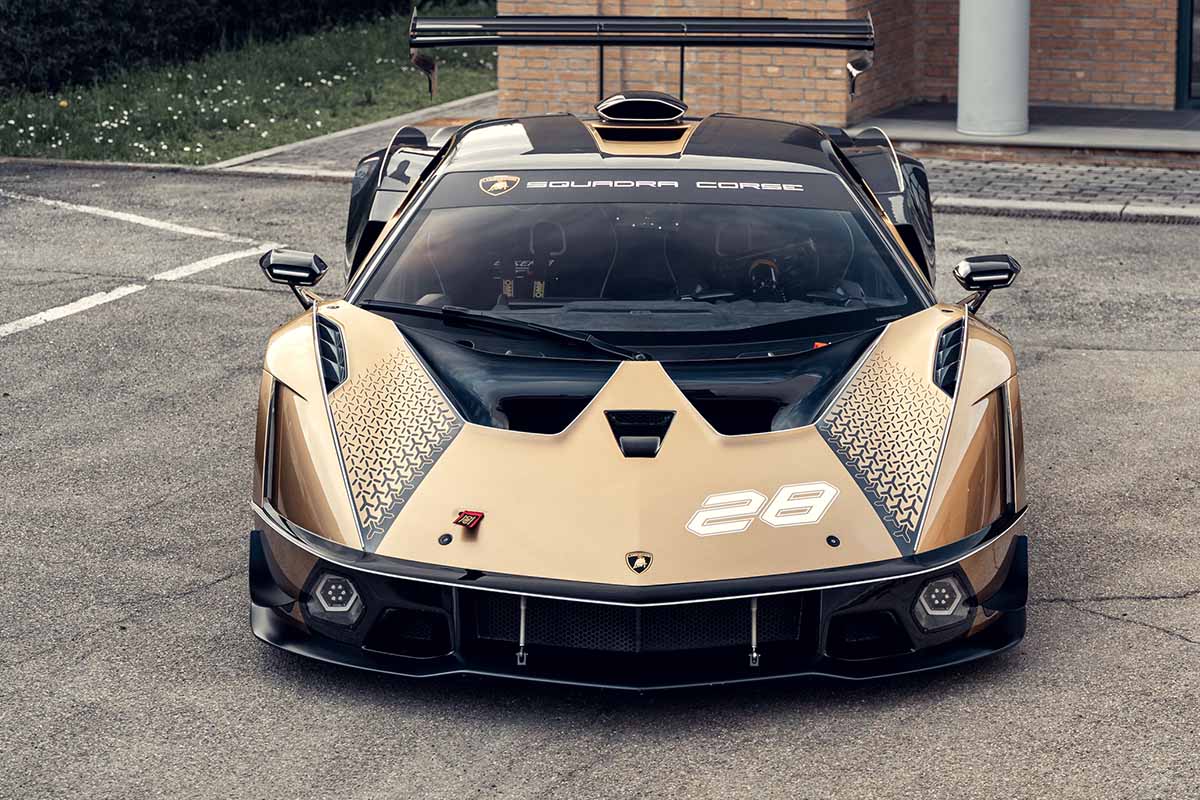 オークションに出品予定の2022年式ランボルギーニ「エッセンサSCV12」Simon Gosselin(c)2026 Courtesy of RM Sotheby's