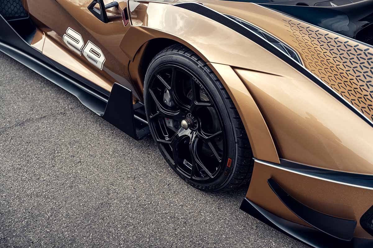 オークションに出品予定の2022年式ランボルギーニ「エッセンサSCV12」Simon Gosselin(c)2026 Courtesy of RM Sotheby's