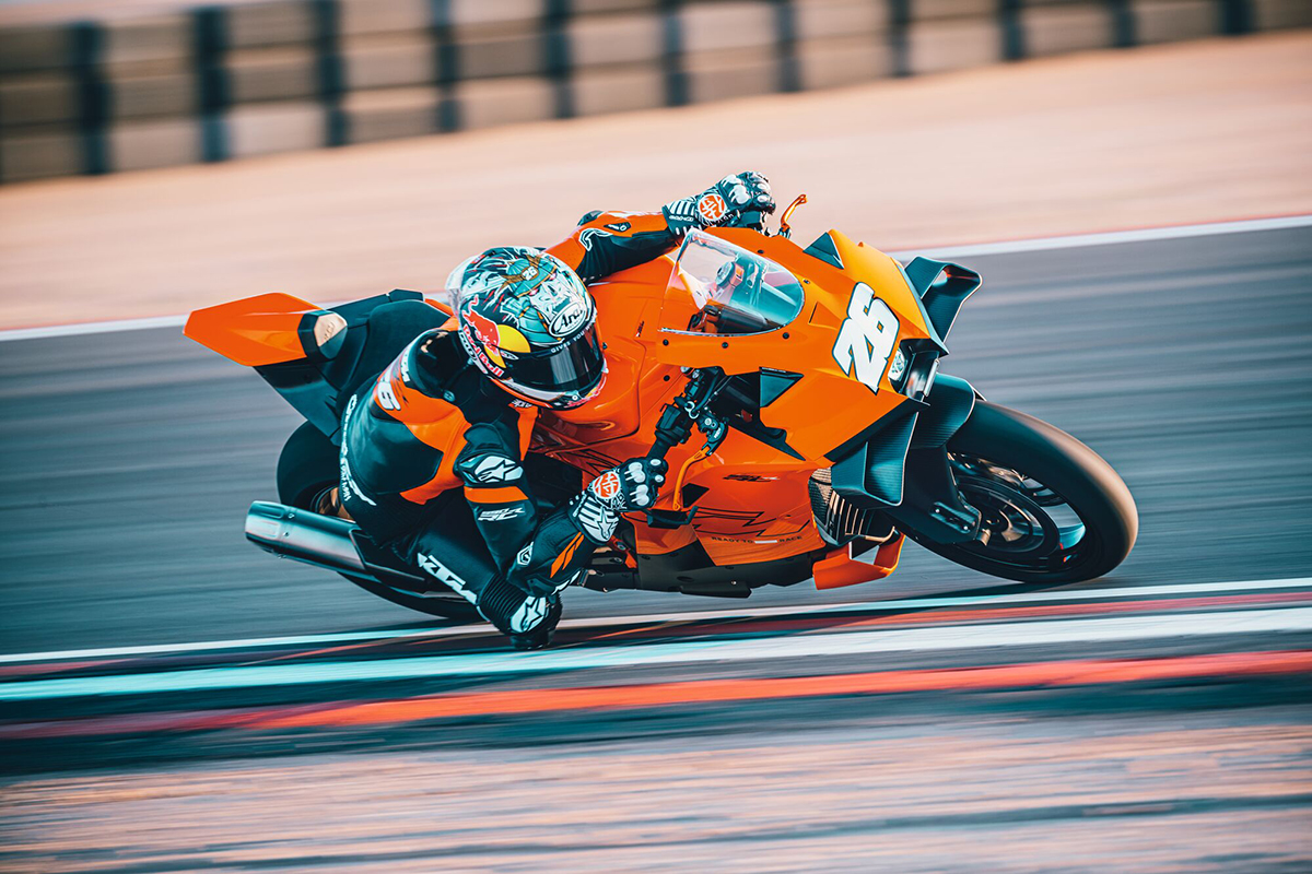 KTM「990 RC R」