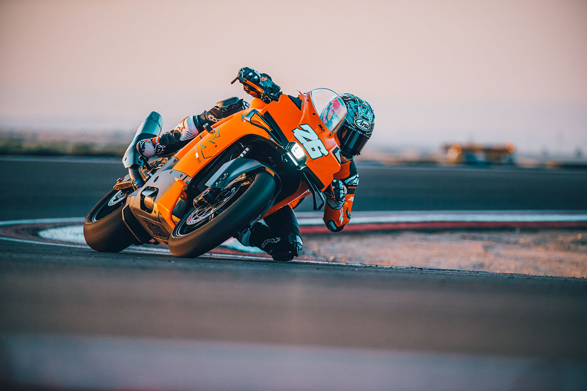 KTM「990 RC R」