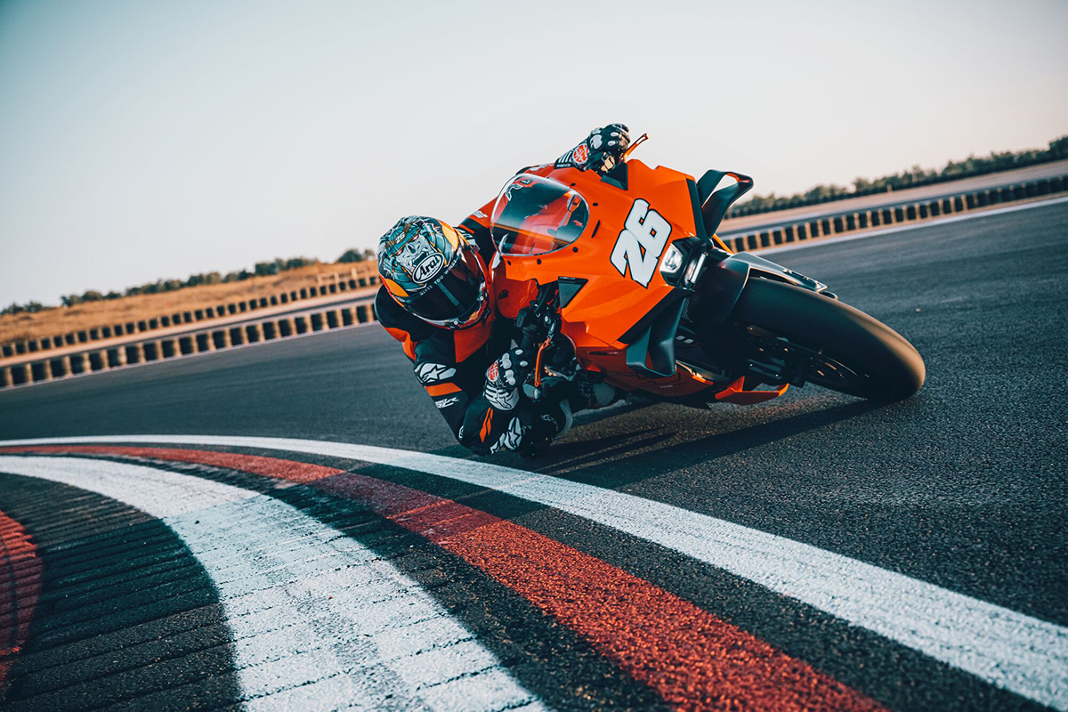 KTM「990 RC R」