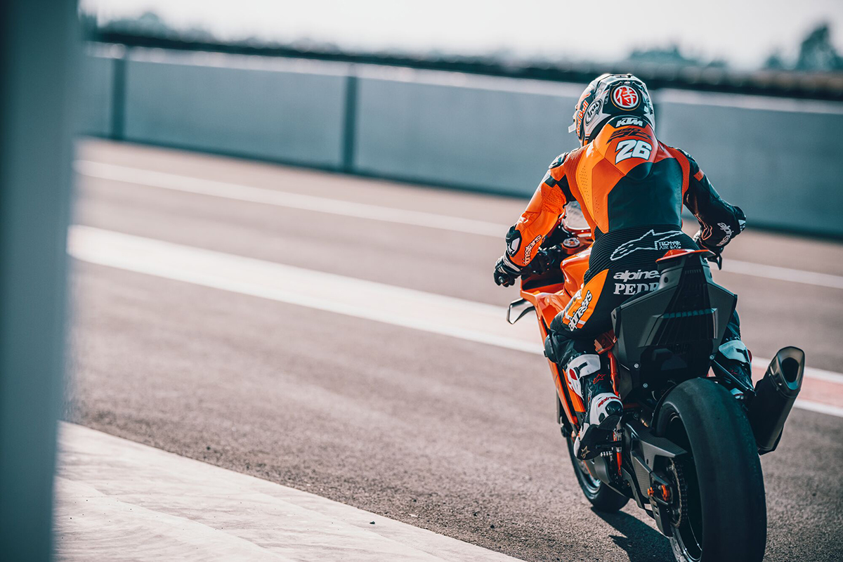 KTM「990 RC R」
