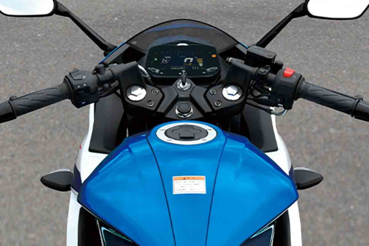 スズキ「ジクサーSF250」