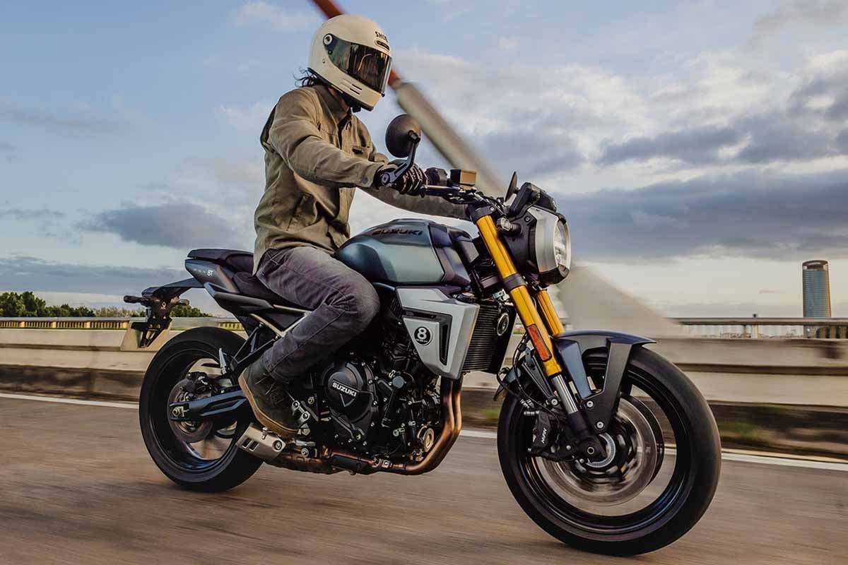 スズキ「GSX-8T」