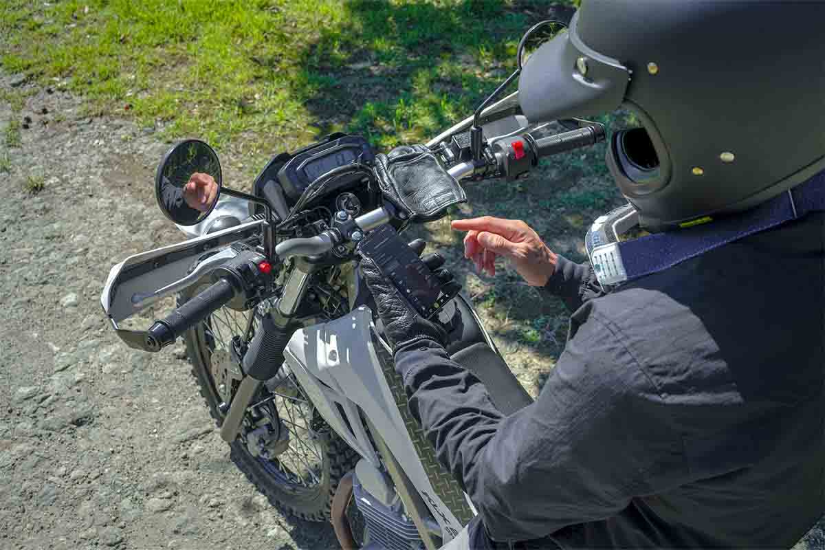 カワサキ「KLX230シェルパ」