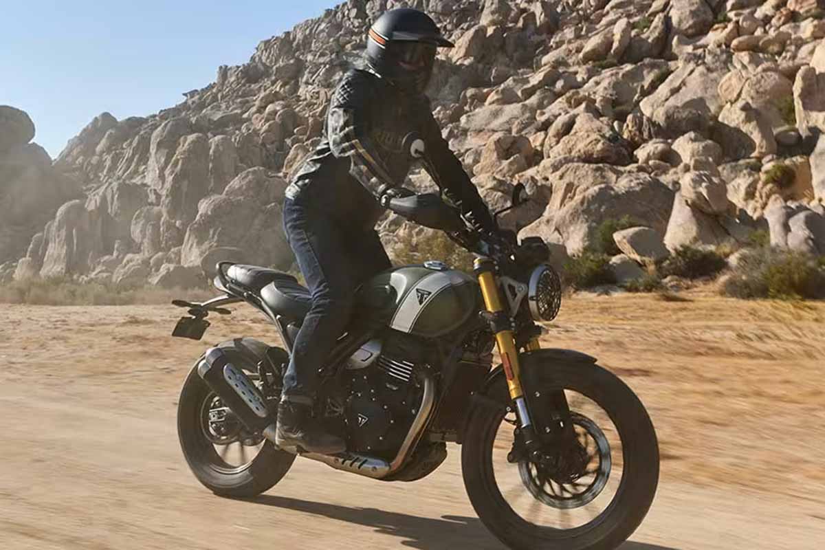 トライアンフ「スクランブラー400X」