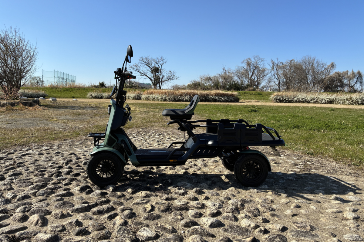 4輪の電動モビリティ「BLAZE e-CARGO（ブレイズイーカーゴ）」