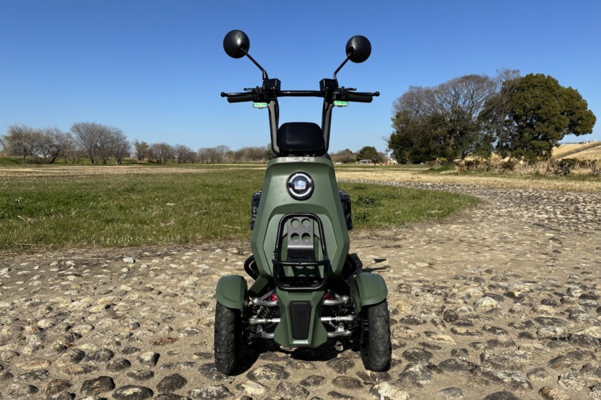 4輪の電動モビリティ「BLAZE e-CARGO（ブレイズイーカーゴ）」