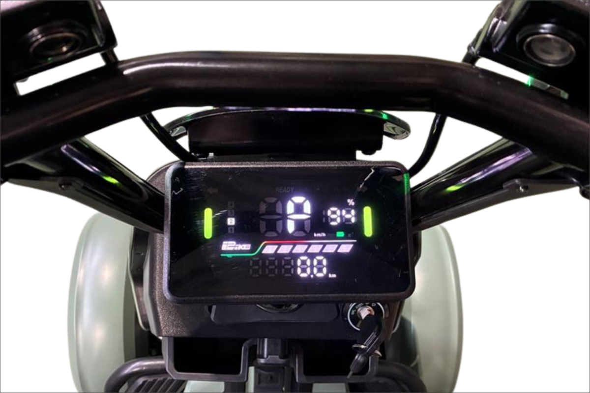 4輪の電動モビリティ「BLAZE e-CARGO（ブレイズイーカーゴ）」