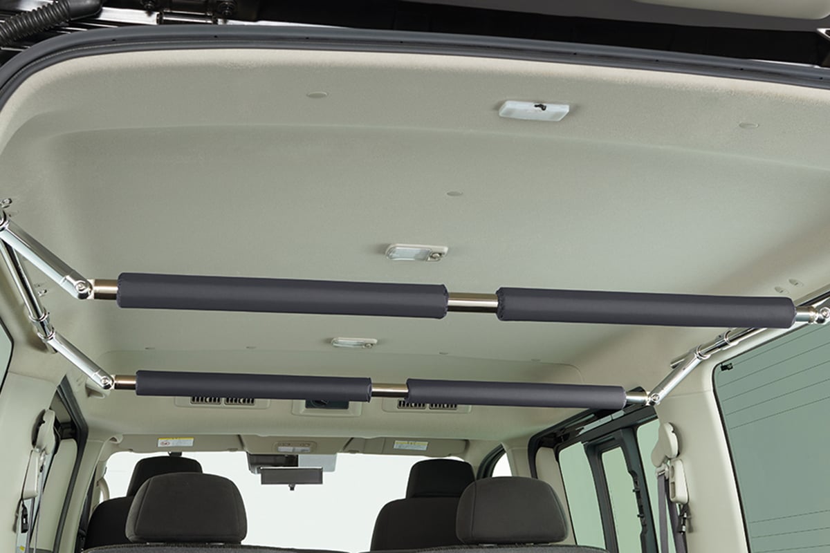 日産「キャラバン マルチベッド」