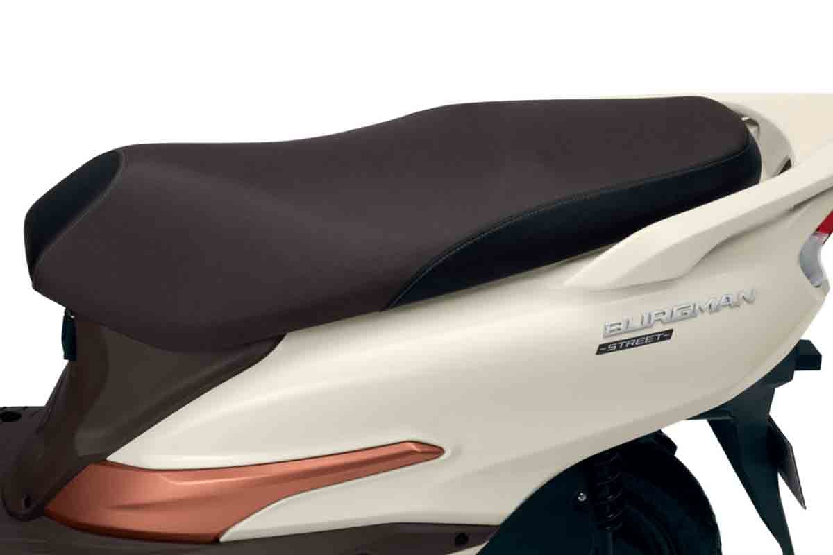 インドで発売されたスズキ新型「バーグマンストリート」