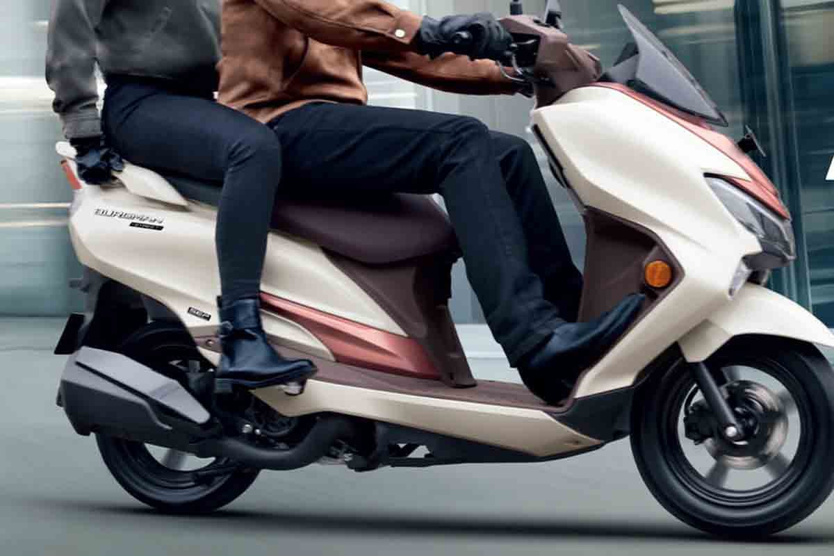 インドで発売されたスズキ新型「バーグマンストリート」